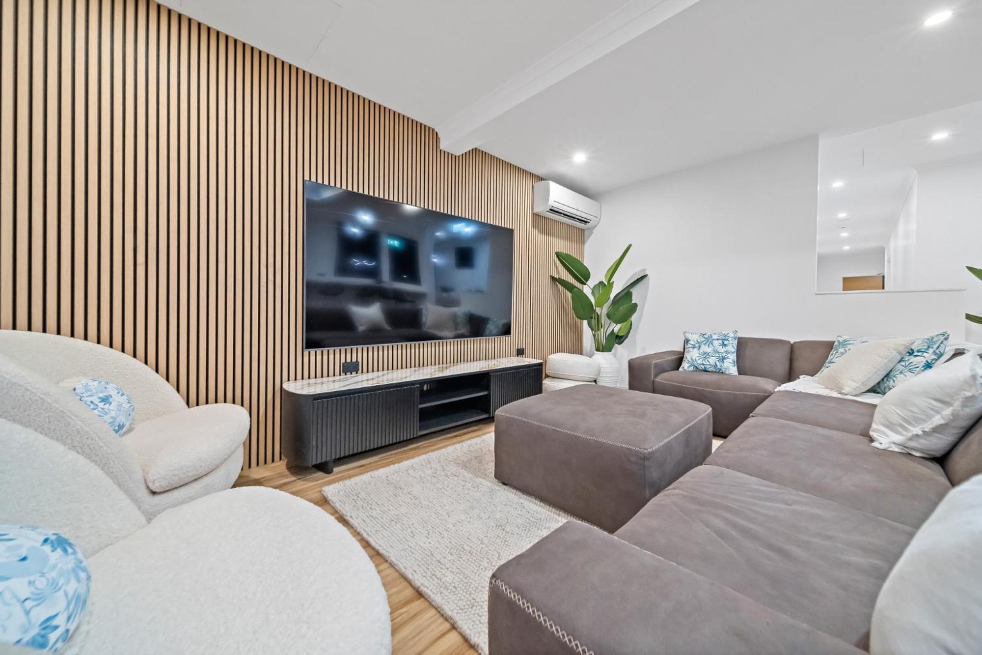 The Pier Pods On The Water- 50M From Townsville Bus Terminal And Ferry Terminal- Passport Id Requried Exterior foto