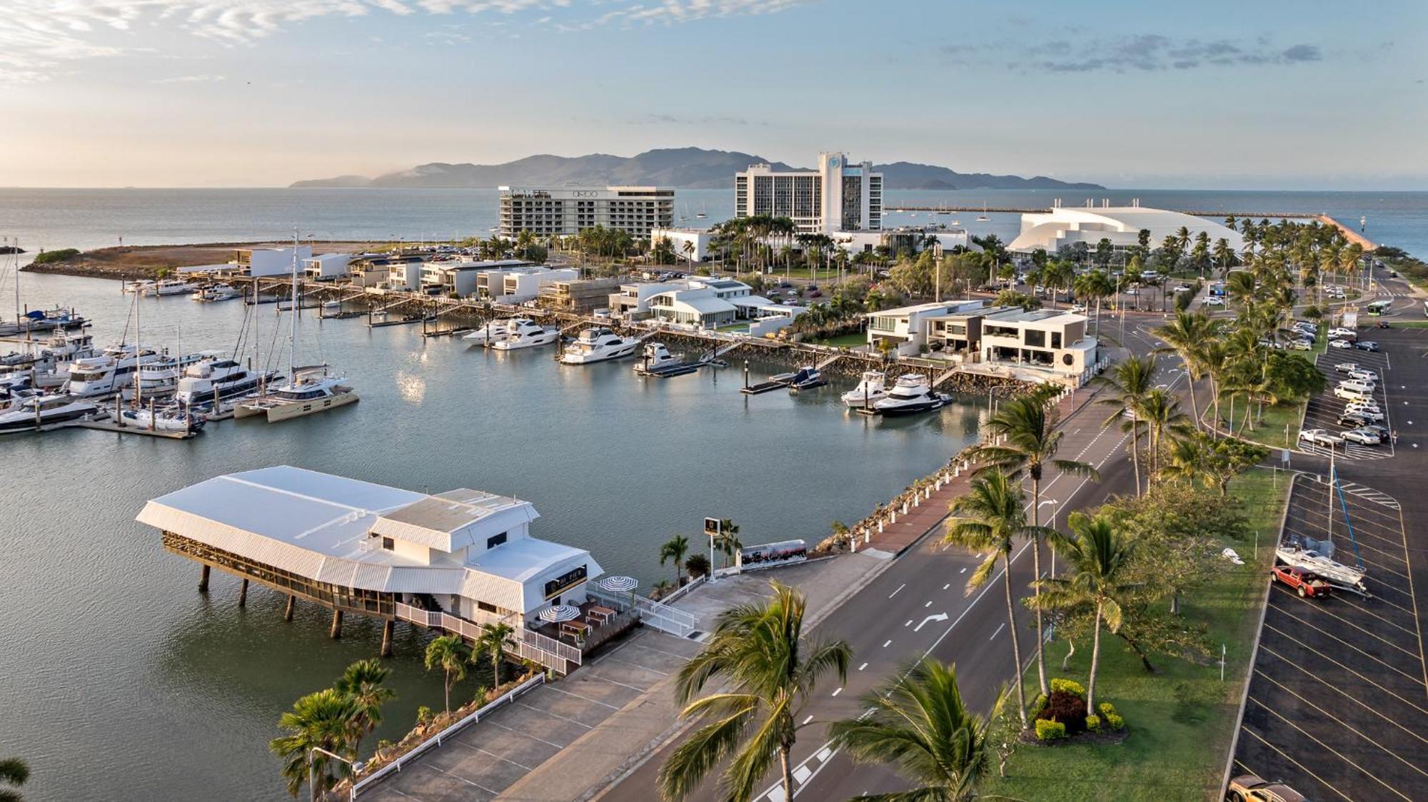 The Pier Pods On The Water- 50M From Townsville Bus Terminal And Ferry Terminal- Passport Id Requried Exterior foto